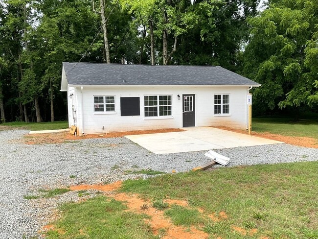 Building Photo - Commercial Building For Lease In Vale, NC