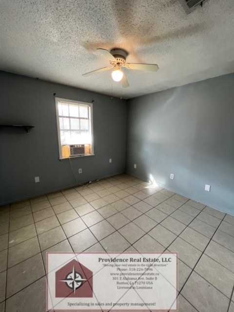 Photo - 944 Sybil Dr