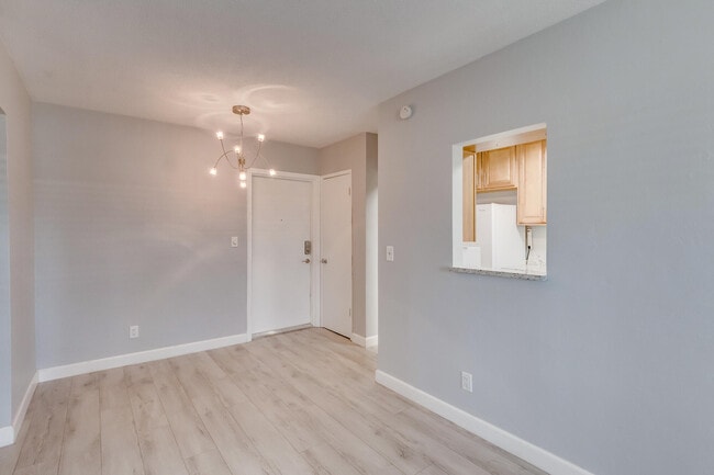 Photo - 2591 NE 55th Ct Unidad 201