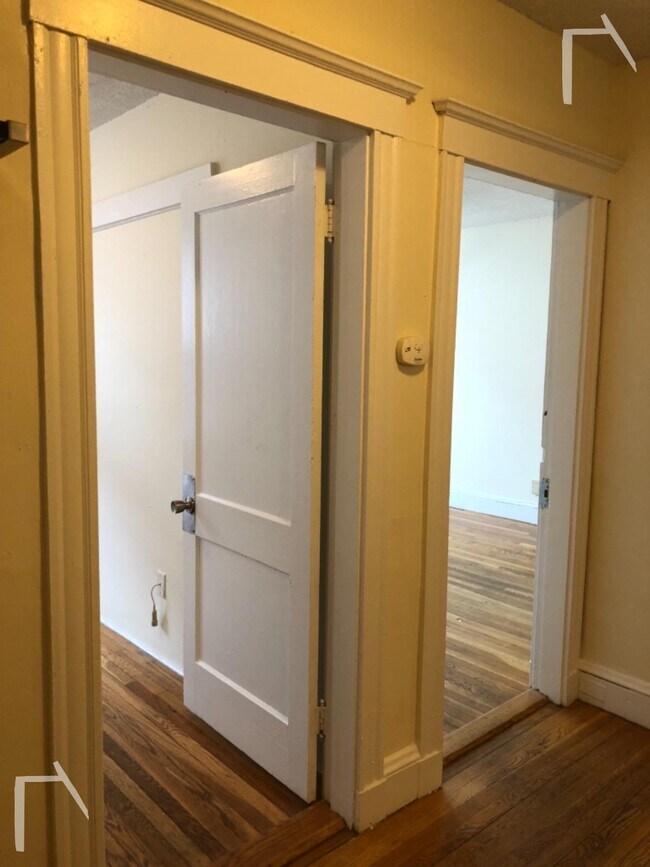 Photo - 5 Barrows St