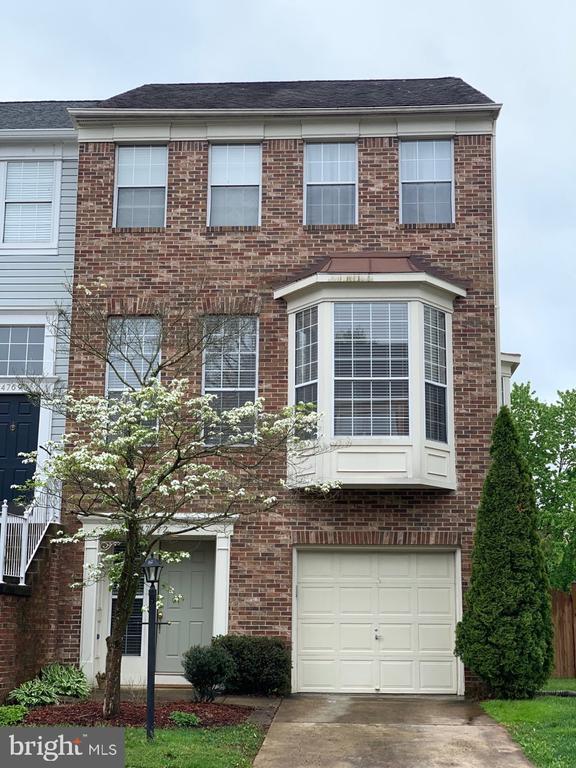 Photo - 47692 Sandbank Square Townhome