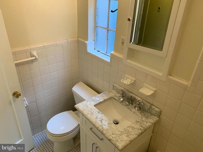 Photo - 2032 Belmont Rd NW Unidad 625