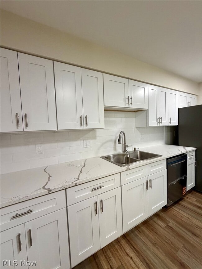 Building Photo - 4471 Habersham Ln S Unit 186