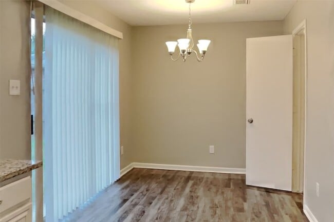 Photo - 18206 Gravenhurst Ln