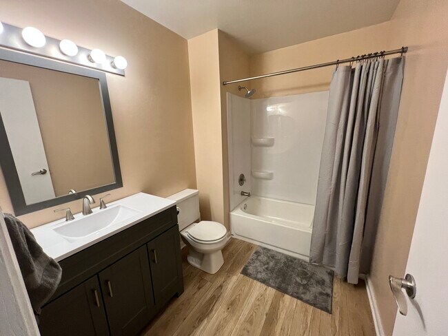 Photo - 1514 Georgia Ct Unit B