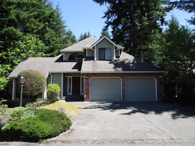 Charming 3 Bedroom Home in Gig Harbor - Charming 3 Bedroom Home in Gig Harbor