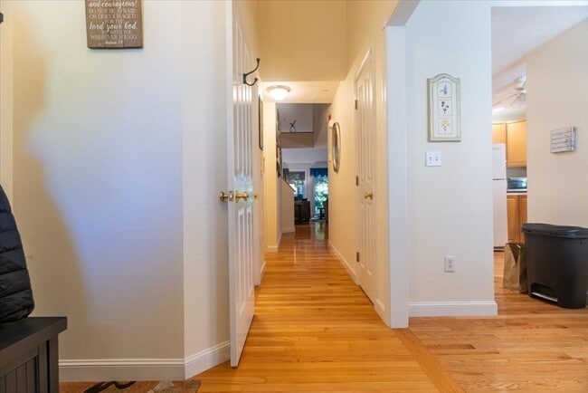 Photo - 68 Village Dr