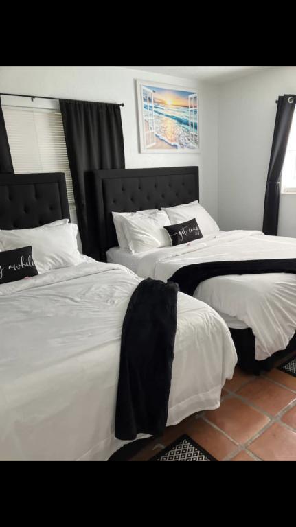 Photo - 4415 18th Ave W