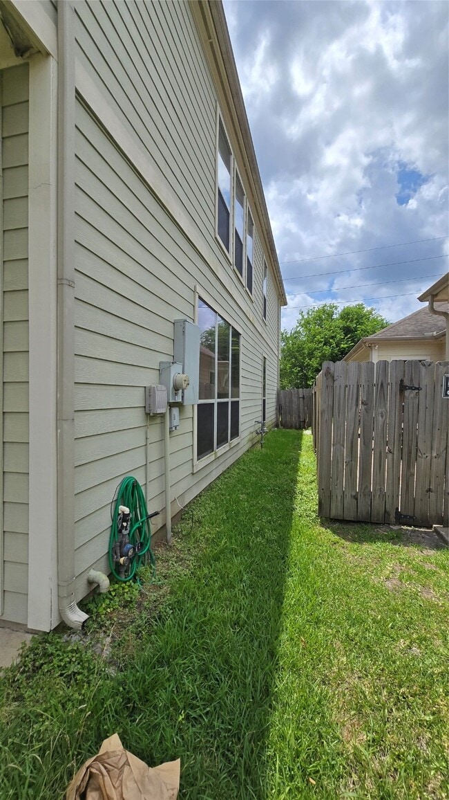 Photo - 2918 Hebert Trail Dr