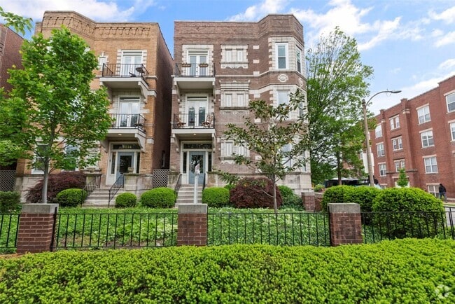 Building Photo - 4260 Lindell Blvd Unit B Rental