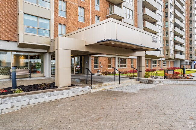 Building Entrance - Le Sans Soucy