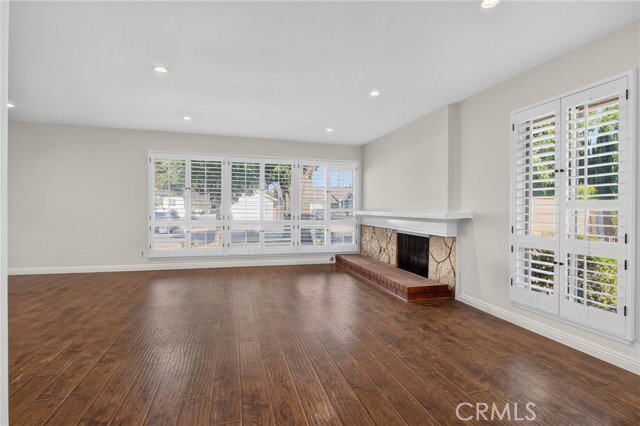 Photo - 9624 Swinton Ave