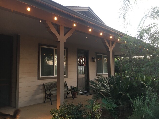 Photo - 12743 Larchmont St