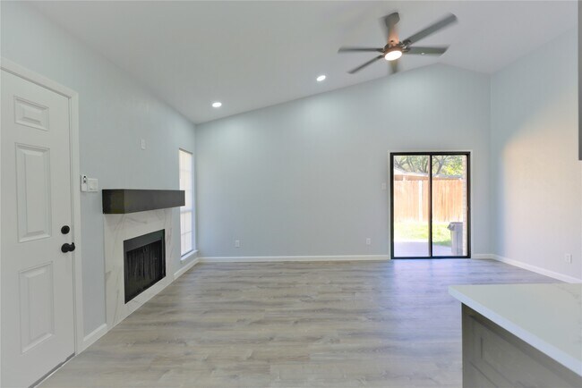 Photo - 20235 Blue Juniper Dr