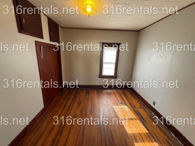 Photo - $999 - 3 bed 1 bath - Single Family Home
