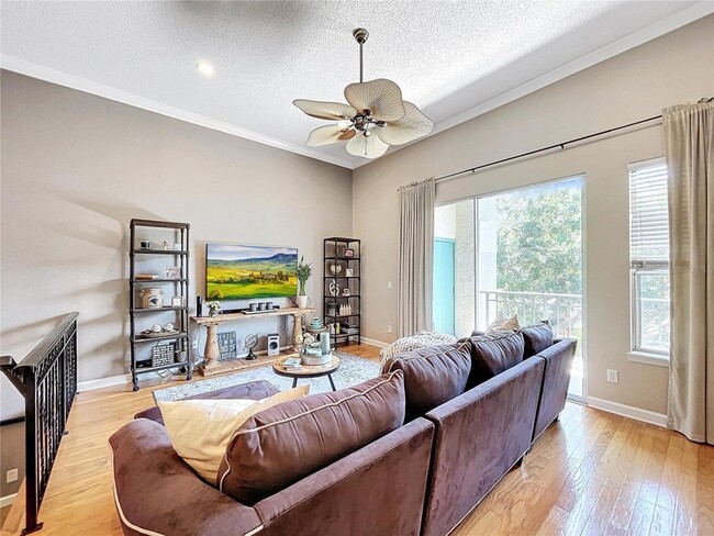 Photo - 704 Seagate Dr