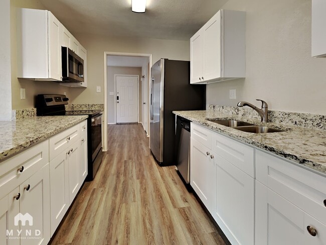 Photo - 2822 Canary Ln
