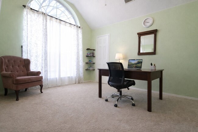 Office - 1639 Churchill Ln