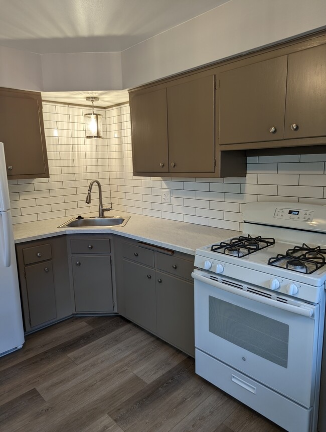 Photo - 11827 W North Ave Unidad 2