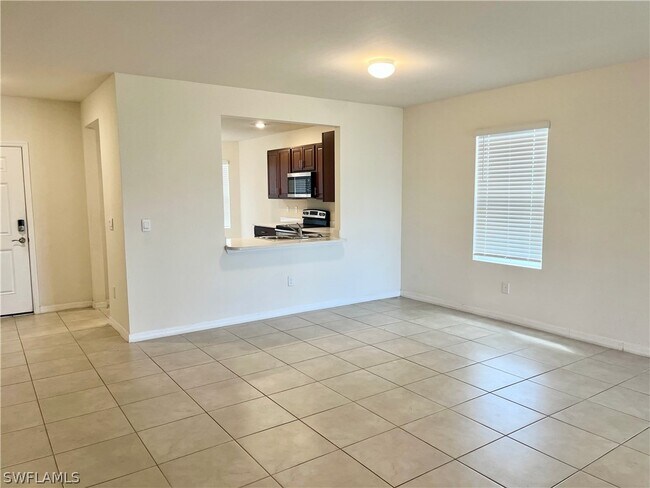 Photo - 1009 NE 11th St