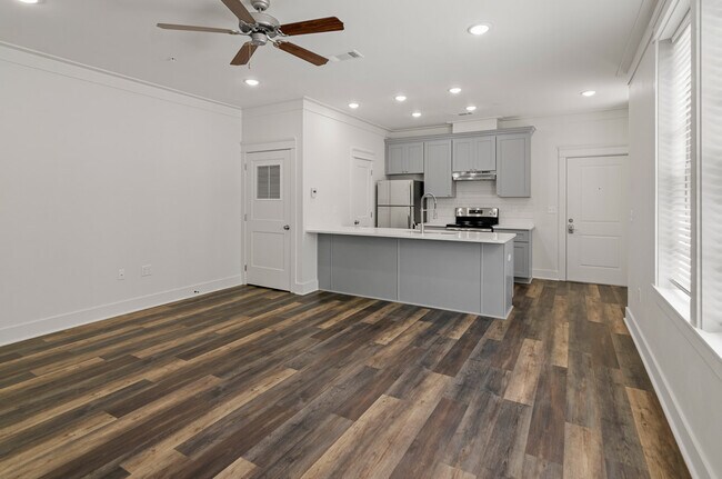 Photo - 1551 Highland Rd Unit A6