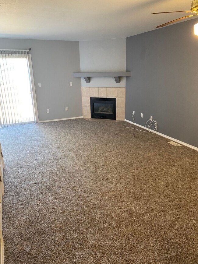 Beautiful 2 Bedroom Home for Rent on Brant... Townhome Rental in