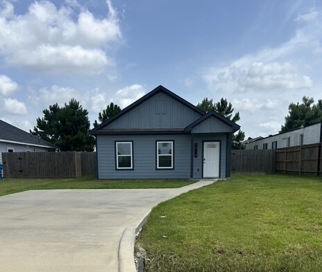 Building Photo - 1418 Rd 5607
