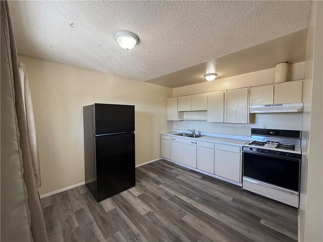 Photo - 301 Copper St Unit 9