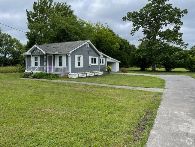 Building Photo - Cozy 2/1 House in Shannon $1,195