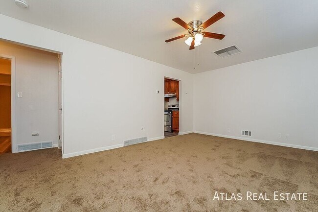 Photo - 888 Ogden Cir