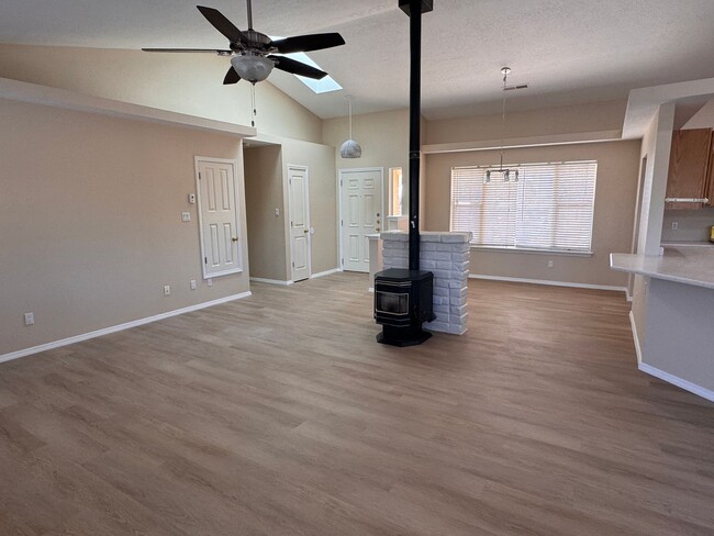 Photo - 3 Bedroom, 2 Bathroom Home in Tijeras, NM