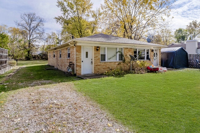 Photo - Bright & Inviting 2BR Home Near the Monon Center