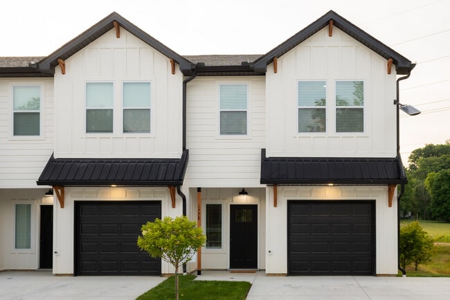 Building Photo - Strawberry Meadows Rental