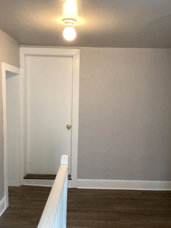 Photo - 238 E King St Unidad 238 B