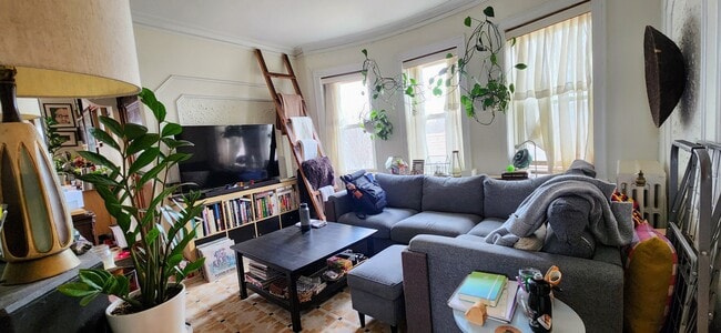 Photo - 1925 W Belle Plaine Ave Unit 3F