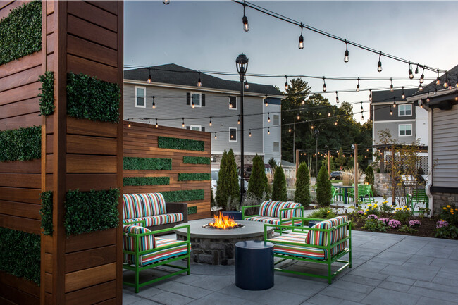 Outdoor Seating - Halstead Maynard Crossing Apartments