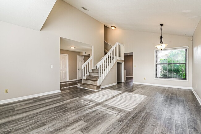 Photo - 2002 Kinder Ct