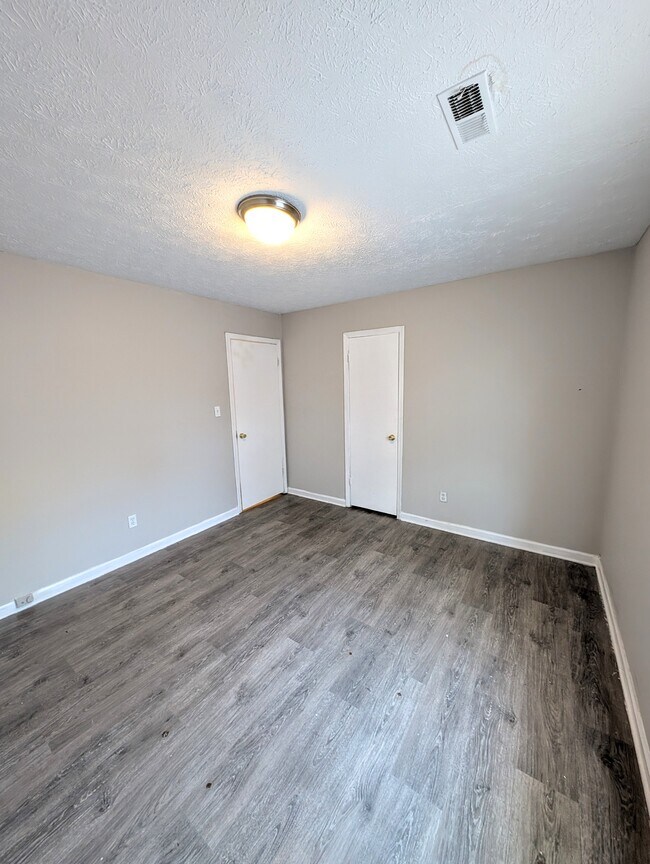 Photo - 5589 Glen Haven Dr