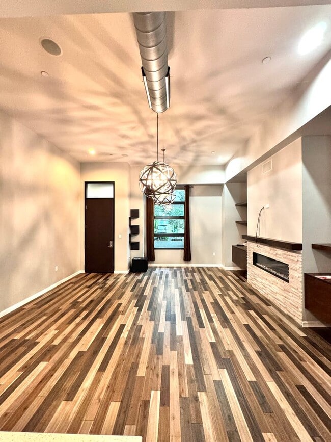Photo - Luxury Townhome Living in the Heart of Downtown Long Beach | 2 Bed + 2.5 Bath | 1,875 SF