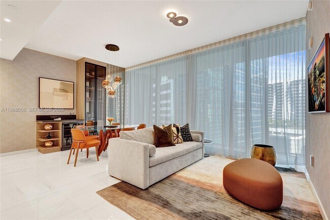 Photo - 300 Biscayne Blvd Way Unidad 1808W