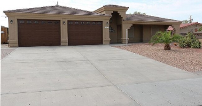 Photo - Furnished 3 Bedroom - 2 Bath Pool Home