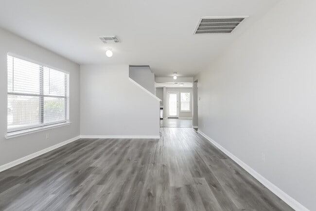 Photo - 15111 Western Skies Dr