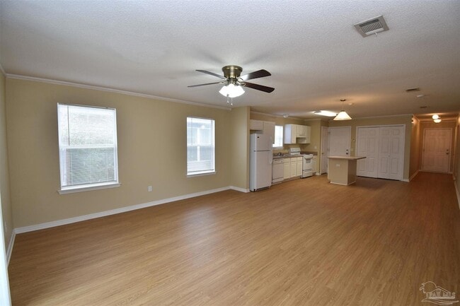 Photo - 1064 Antigua Cir