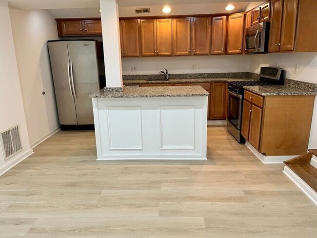 Photo - 1631 Harvard St NW