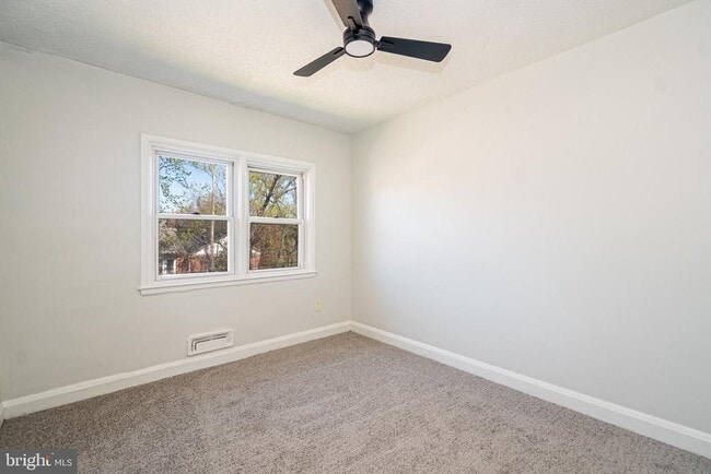 Photo - 620 Harwood Ave