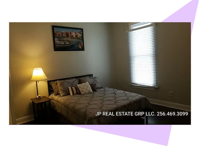 Photo - 713 4th Ave SE