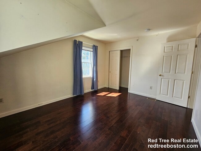 Photo - 34 Raymond St