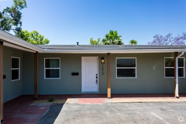 Building Photo - COMING SOON!! Amazing Renovated 1-BR Unit 7613 Rental