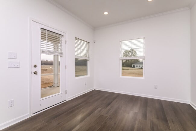 Photo - 126 Digging Time Ave