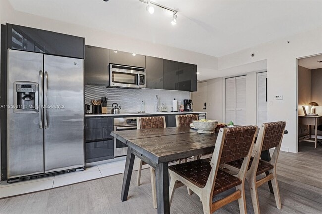 Photo - 31 SE 6th St Unit 2301